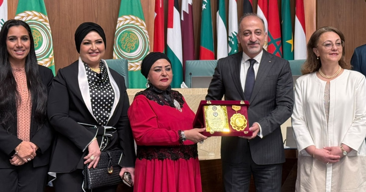 تقديراً لجهوده الدبلوماسية.. "مجلس الشباب العربي" يكرّم مندوب فلسطين لدى الجامعة العربية